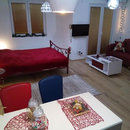 Apartment Maris โอครีด ภายนอก รูปภาพ